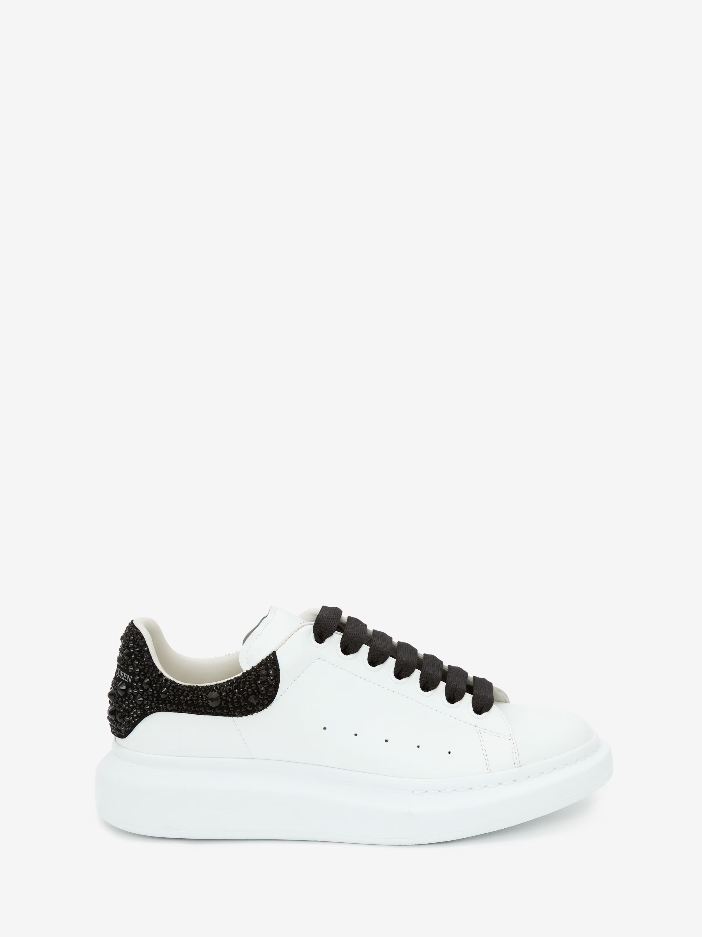Men's Oversized Sneaker in White/Jet Black