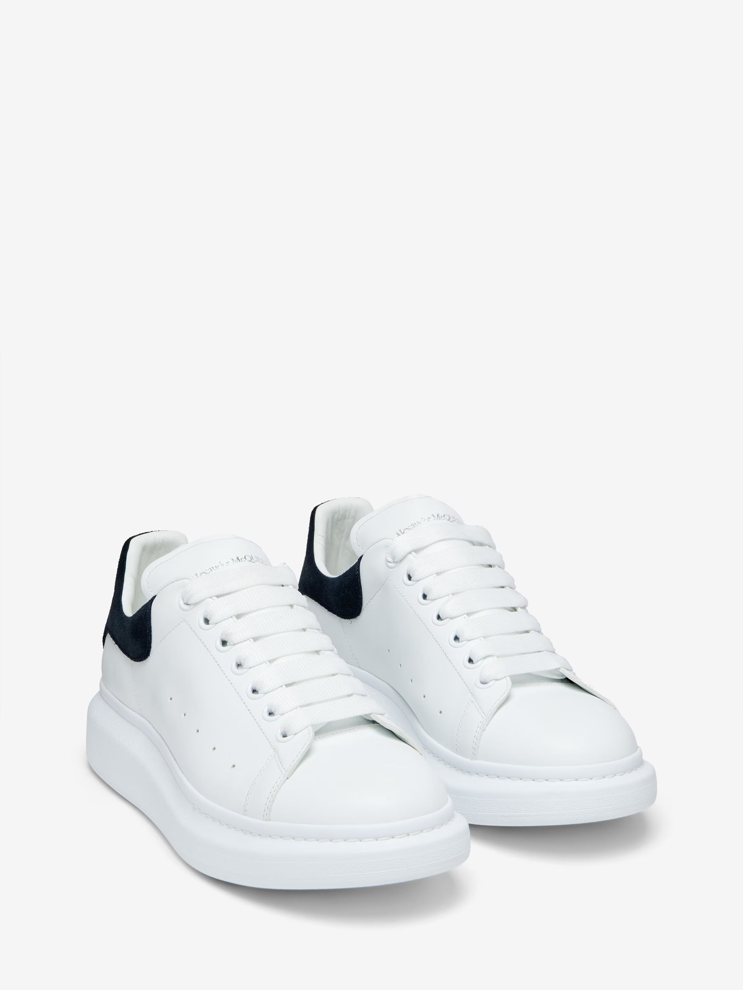 Men's Oversized Sneaker in White/Blue Grey