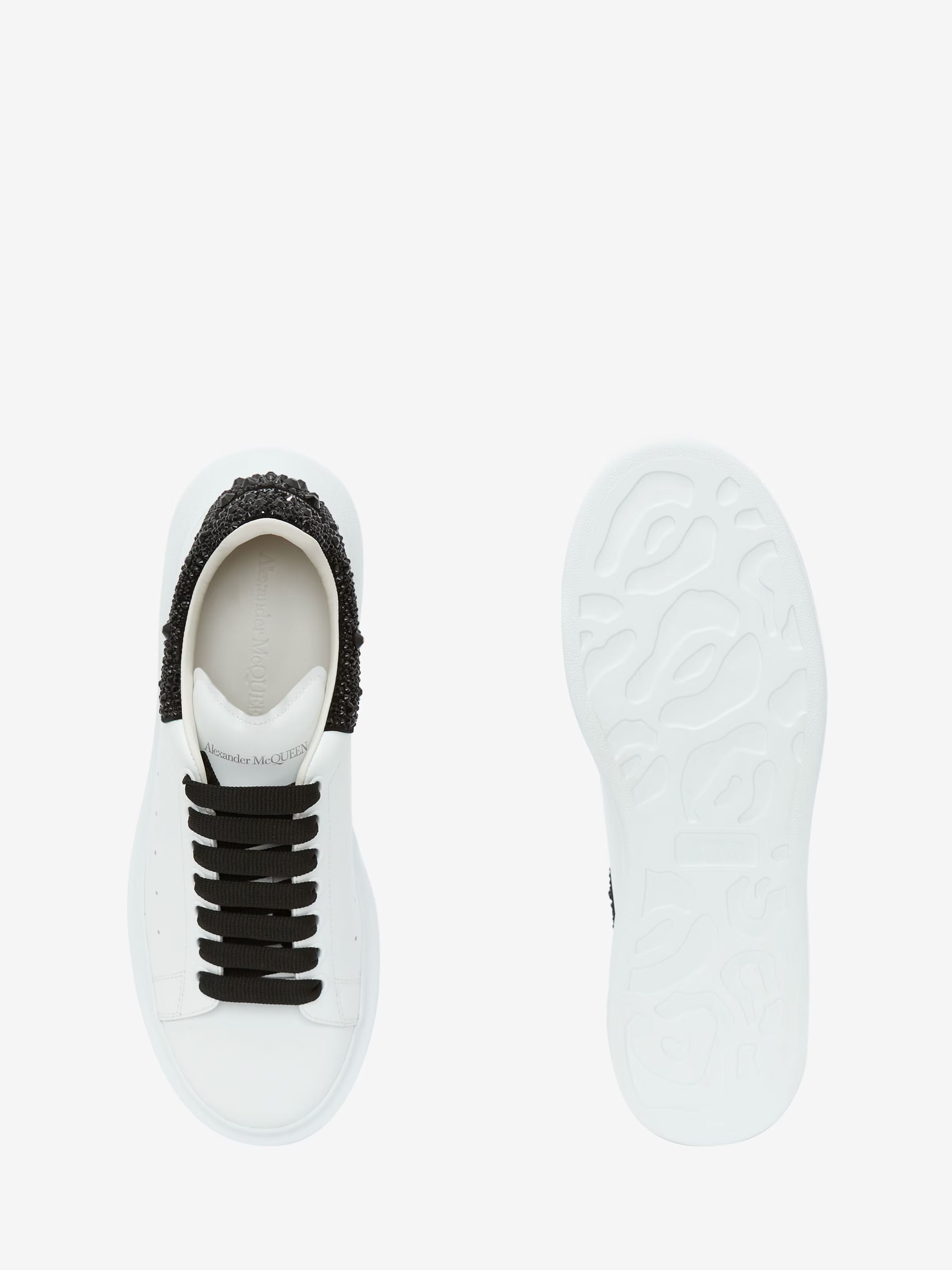 Men's Oversized Sneaker in White/Jet Black