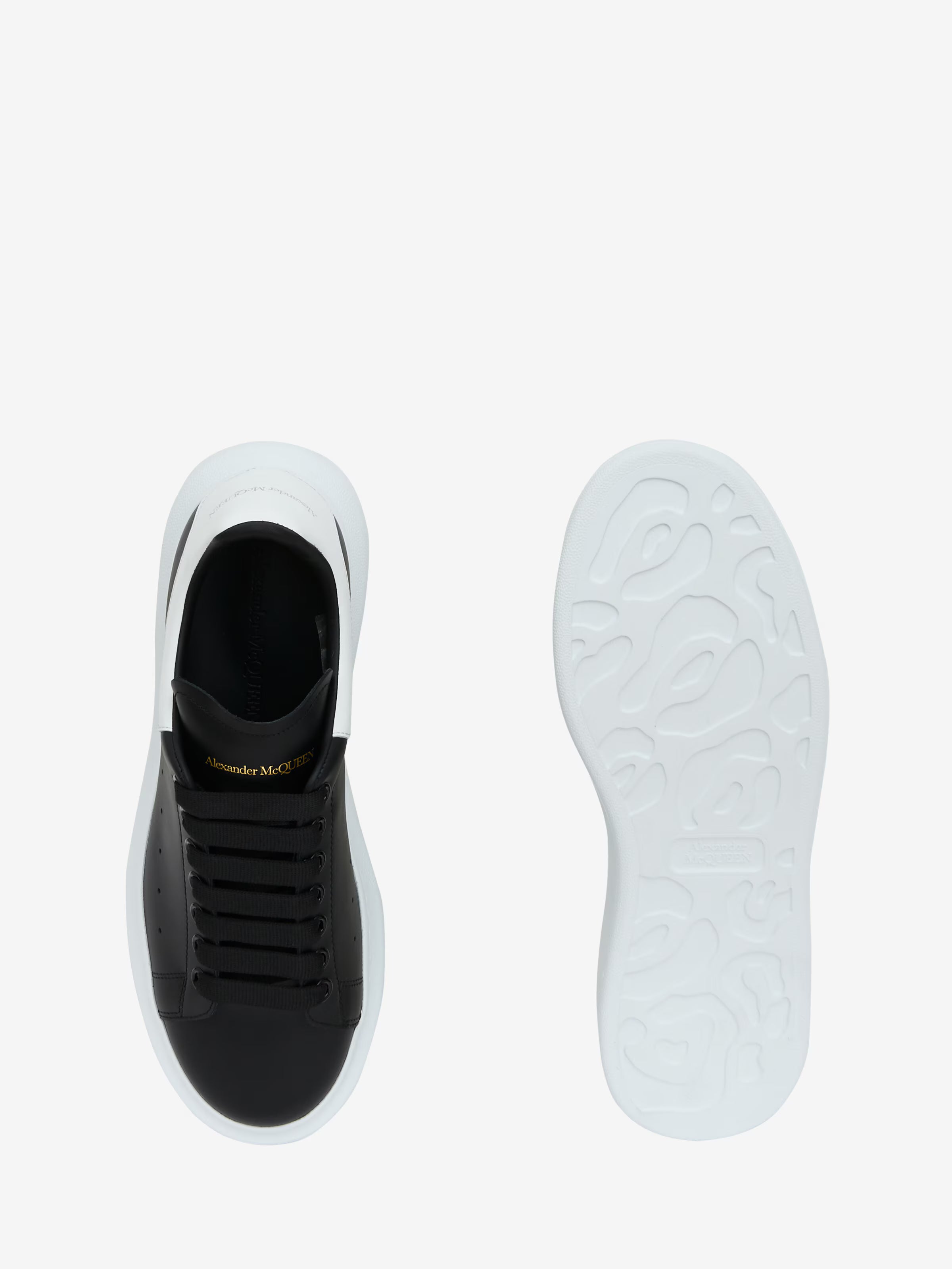 Men's Oversized Sneaker in Black/White